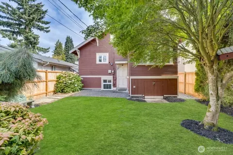 Exterior - 2020 Lombard Ave, Everett, WA 98201 photo 3 of 5
