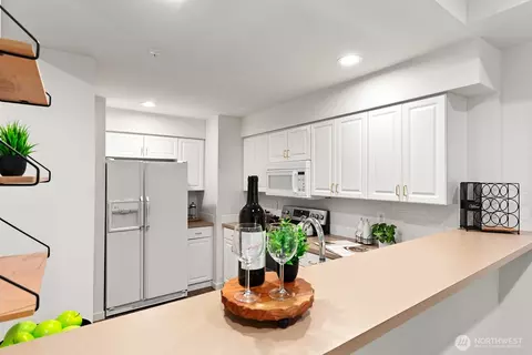 Kitchen - 21616 9th Ave SE #C105, Bothell, WA 98021 photo 1 of 5