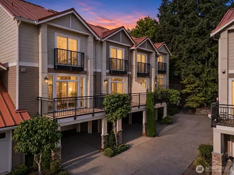 12721 SE 41st Pl #214, Bellevue, WA 98006