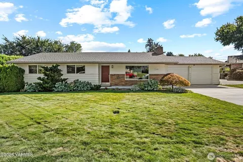 6604 Chinook Dr, Yakima, WA 98908