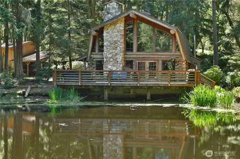 835 Christenson Rd, Greenbank, WA 98253
