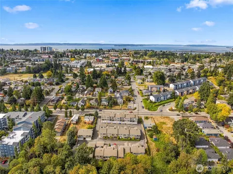 View/Area - 901 E Marine View Dr #305, Everett, WA 98201 photo 2 of 4