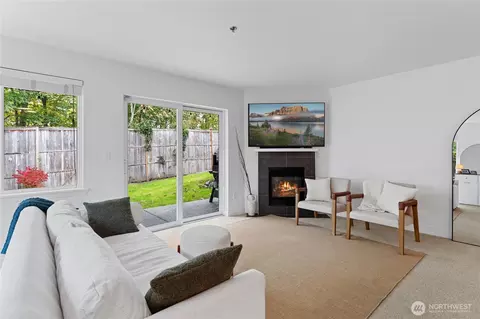Living - 901 E Marine View Dr #305, Everett, WA 98201 photo 2 of 2
