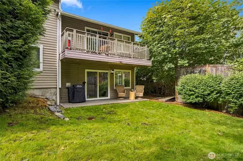 Exterior - 901 E Marine View Dr #305, Everett, WA 98201 photo 3 of 3
