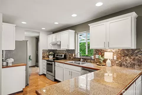 Kitchen - 13402 11th Pl W, Everett, WA 98204 photo 2 of 4