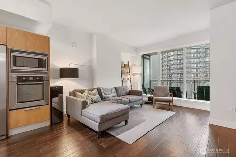 Living - 1920 4th Ave #509, Seattle, WA 98101 photo 4 of 5