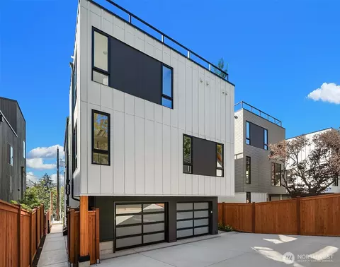 2528 30th Ave W, Seattle, WA 98199