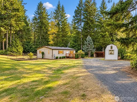 3587 SW Firdrona Ln S, Port Orchard, WA 98367