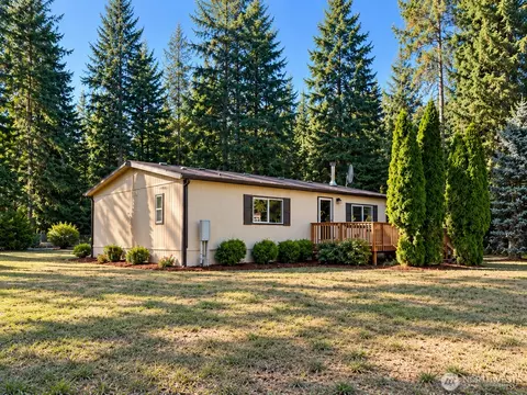 3587 SW Firdrona Ln S, Port Orchard, WA 98367