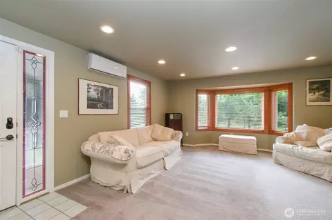 Living - 470 510 Sherburne Rd, Sequim, WA 98382 photo 1 of 3