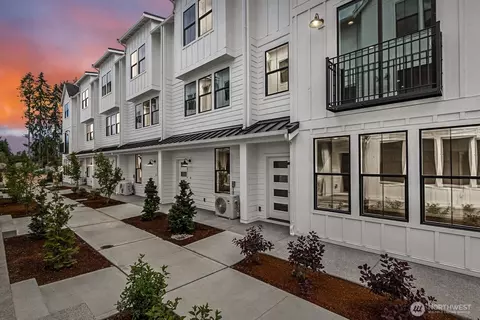 12056 127th Ave E #46, Puyallup, WA 98374