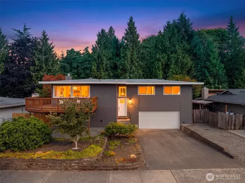 7430 143rd Ave NE, Redmond, WA 98052