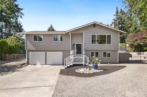 15914 57th Avenue Ct E, Puyallup, WA 98375