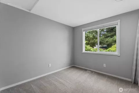 Bedroom - 908 116th St SW, Everett, WA 98204 photo 3 of 3