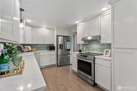 Kitchen - 908 116th St SW, Everett, WA 98204 photo 1 of 3
