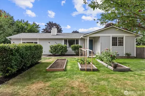 Exterior - 908 116th St SW, Everett, WA 98204 photo 1 of 8