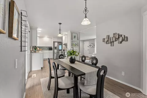 Dining - 908 116th St SW, Everett, WA 98204 photo 2 of 2