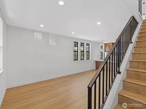 Living - 2815 25th St #C, Everett, WA 98201 photo 1 of 2