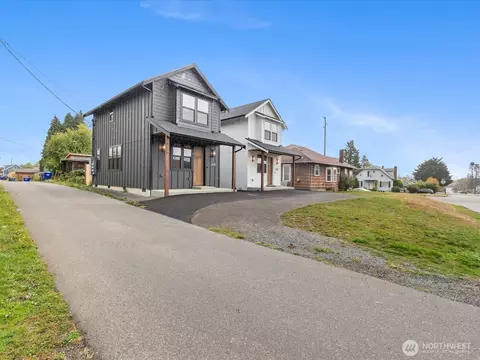 Exterior - 2815 25th St #C, Everett, WA 98201 photo 7 of 10