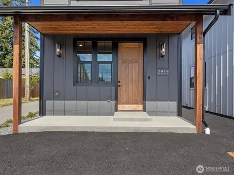 Exterior - 2815 25th St #C, Everett, WA 98201 photo 2 of 10