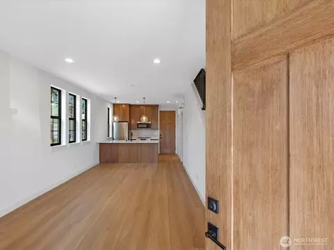 Entry Way - 2815 25th St #C, Everett, WA 98201 photo 1 of 3