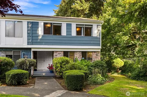 8638 Onyx Dr SW #E, Lakewood, WA 98498