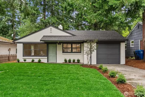 13525 Wallingford Ave N, Seattle, WA 98133