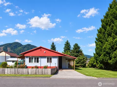 344 Temple Ave, Morton, WA 98356