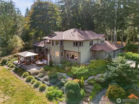 1777 Forest Hill Rd, Camano Island, WA 98282
