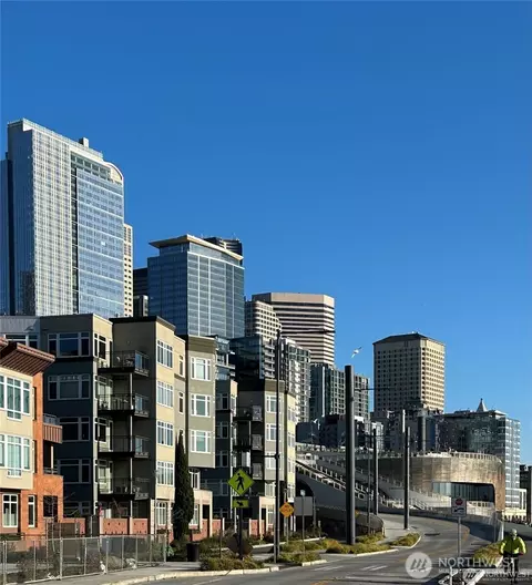 1900 Alaskan Way #402, Seattle, WA 98101