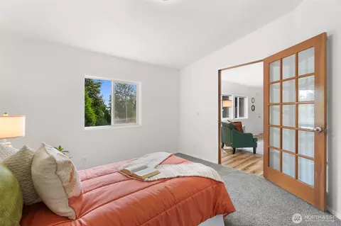 Bedroom - 101 E Pirates Pl, Grapeview, WA 98546 photo 2 of 5
