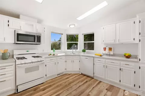 Kitchen - 101 E Pirates Pl, Grapeview, WA 98546 photo 2 of 2
