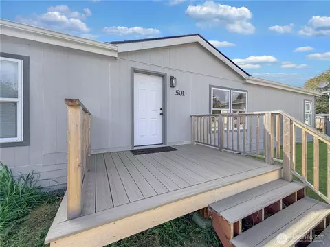 501 Chenois Ave NE, Ocean Shores, WA 98569