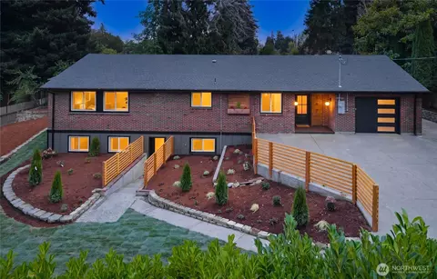 4021 Sunset Dr W, University Place, WA 98466