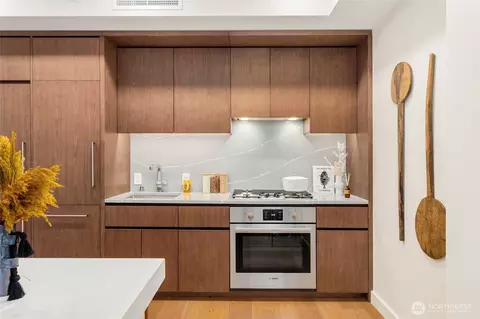 121 Stewart St #505, Seattle, WA 98101