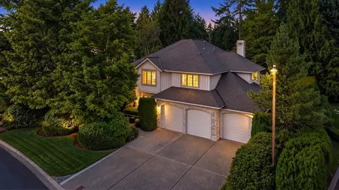 2736 258th Pl SE, Sammamish, WA 98075