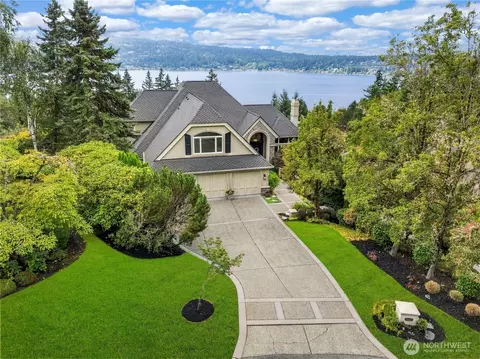 2409 196th Ave SE, Sammamish, WA 98075