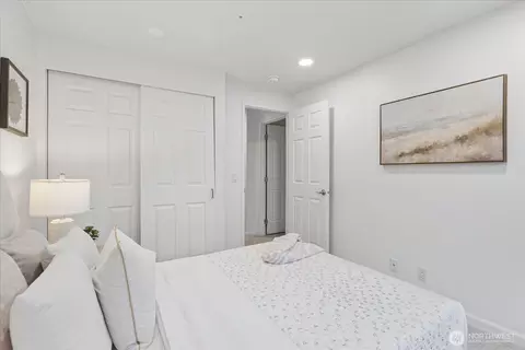Bedroom - 11707 NE 166th Ct, Bothell, WA 98011 photo 6 of 6