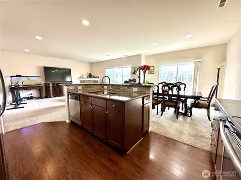 Kitchen - 3018 Eagle Loop NE, Lacey, WA 98516 photo 5 of 5