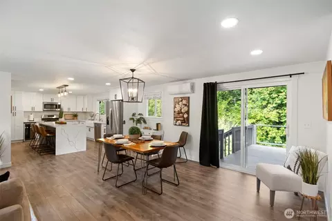 Dining - 4807 Bayview Ln, Everett, WA 98203 photo 1 of 4