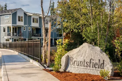 14424 Madison Way #J5, Lynnwood, WA 98087
