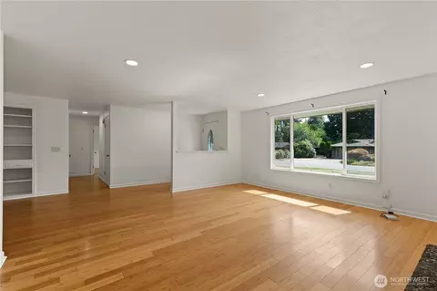 Living - 2217 122nd Pl SE, Everett, WA 98208 photo 3 of 7