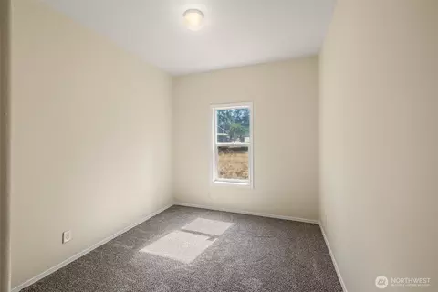 Bedroom - 253 Riverside Rd, Sequim, WA 98382 photo 3 of 4