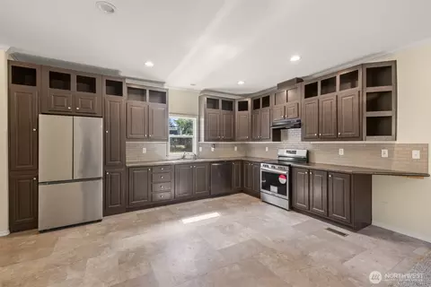 Kitchen - 253 Riverside Rd, Sequim, WA 98382 photo 1 of 1