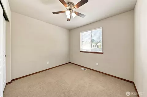 Bedroom - 17804 15th Ave E, Spanaway, WA 98387 photo 3 of 6