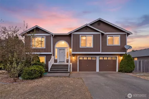 15204 Carter Loop SE, Yelm, WA 98597