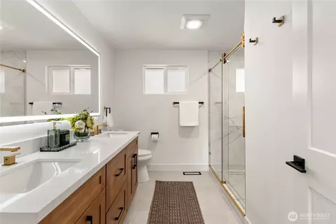 Bath - 803 240th St SE, Bothell, WA 98021 photo 1 of 6