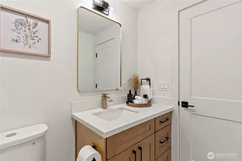 Bath - 803 240th St SE, Bothell, WA 98021 photo 5 of 6