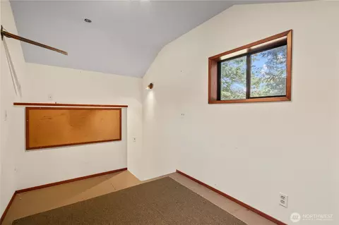 Bedroom - 6746 Oat Coles Rd, Everson, WA 98247 photo 8 of 8