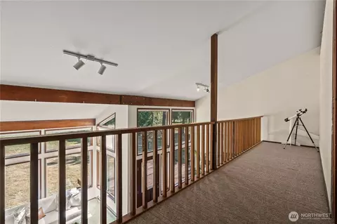 Entry Way - 6746 Oat Coles Rd, Everson, WA 98247 photo 2 of 6